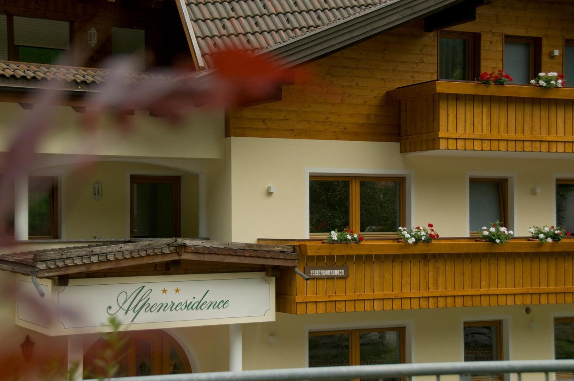 Garni Appartement Alpenresidence Cadipietra Luaran gambar