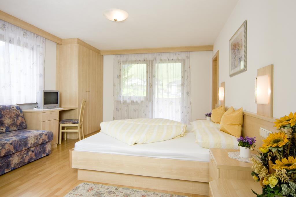 Garni Appartement Alpenresidence Cadipietra Bilik gambar